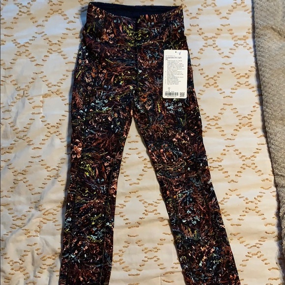 lululemon athletica Pants - Lululemon Invigorate High Rise Tight 25” w/pockets